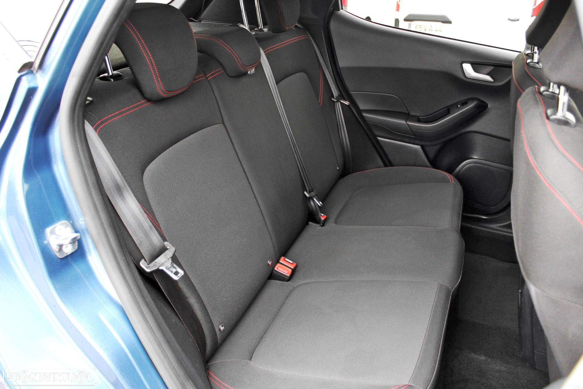 Ford Fiesta 1.0 EcoBoost MHEV ST-Line - 16