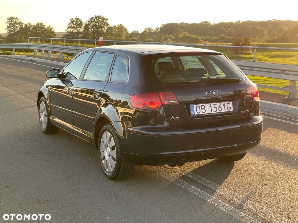 Audi A3 Sportback - 4