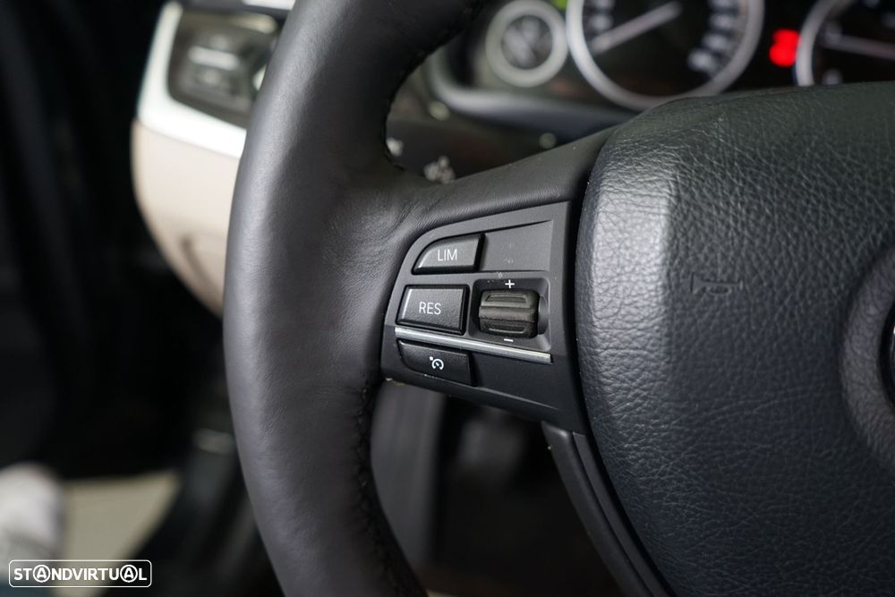 BMW 520 d Line Luxury - 28