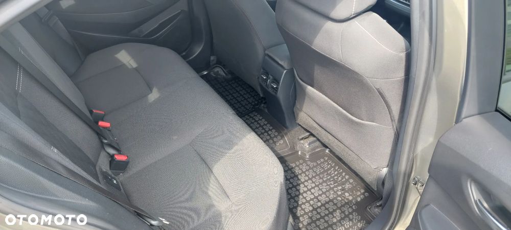 Toyota Corolla 1.6 Comfort - 18