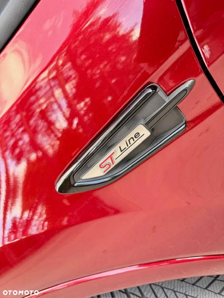 Ford Kuga 1.5 EcoBoost ST-LINE - 24