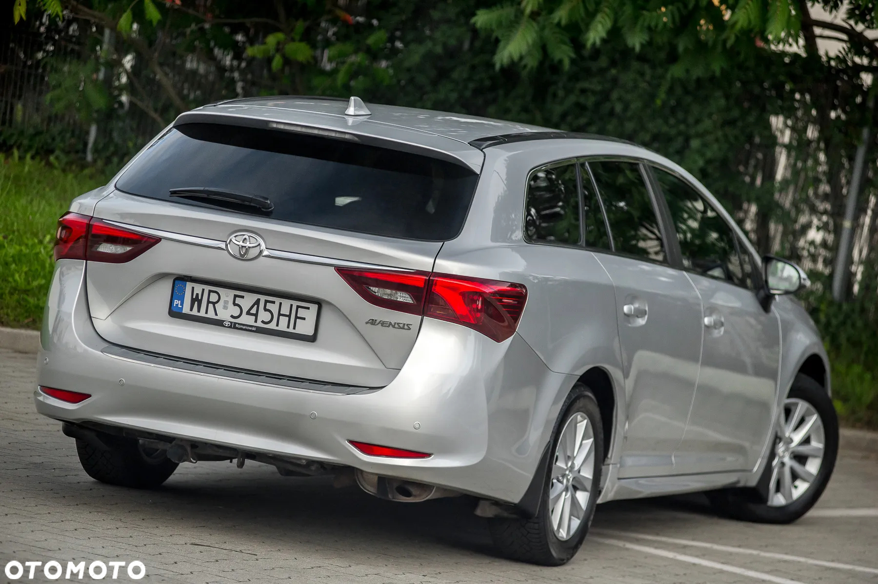 Toyota Avensis 1.8 Premium MS - 13
