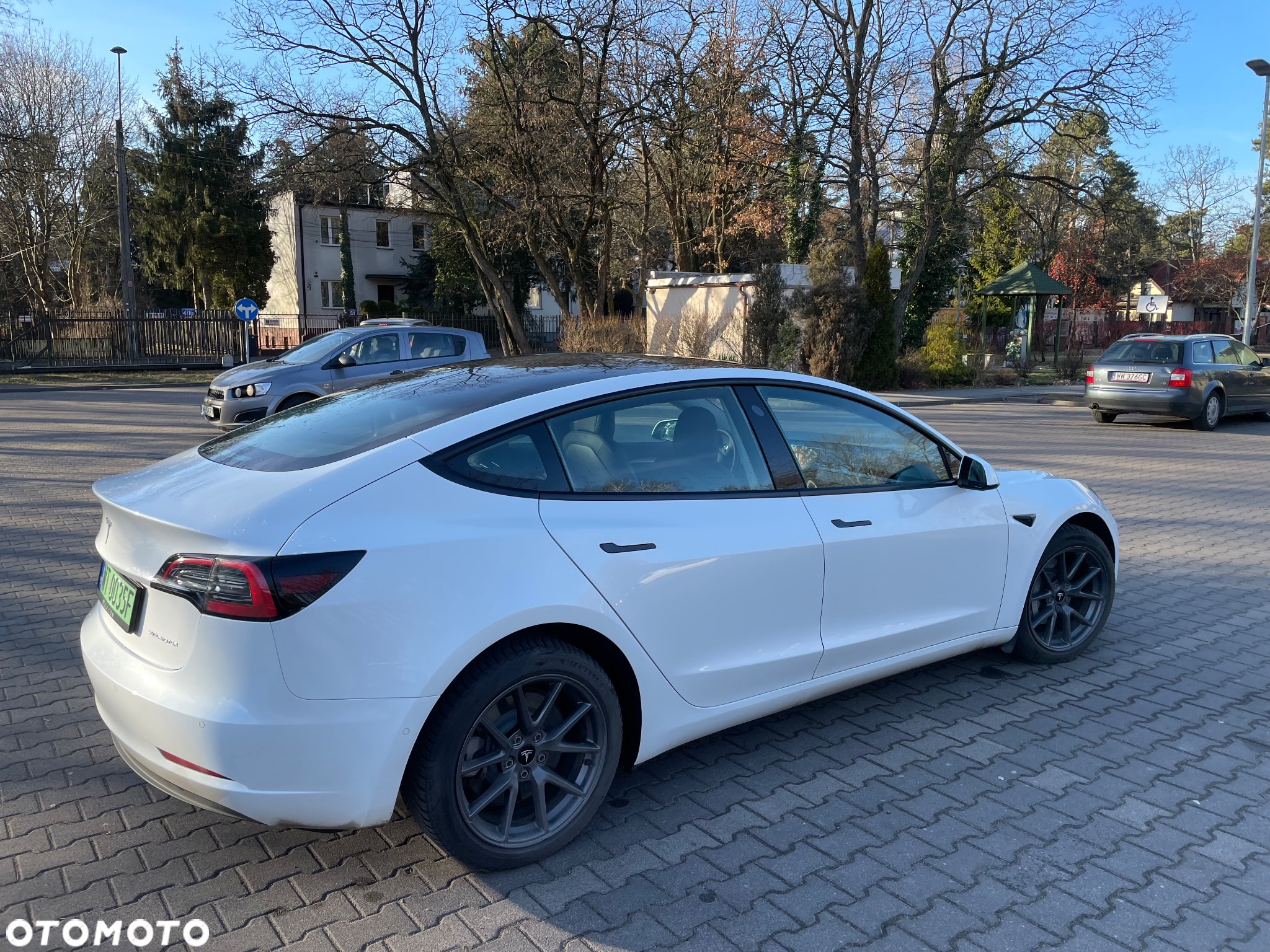 Tesla Model 3 Long Range AWD - 3