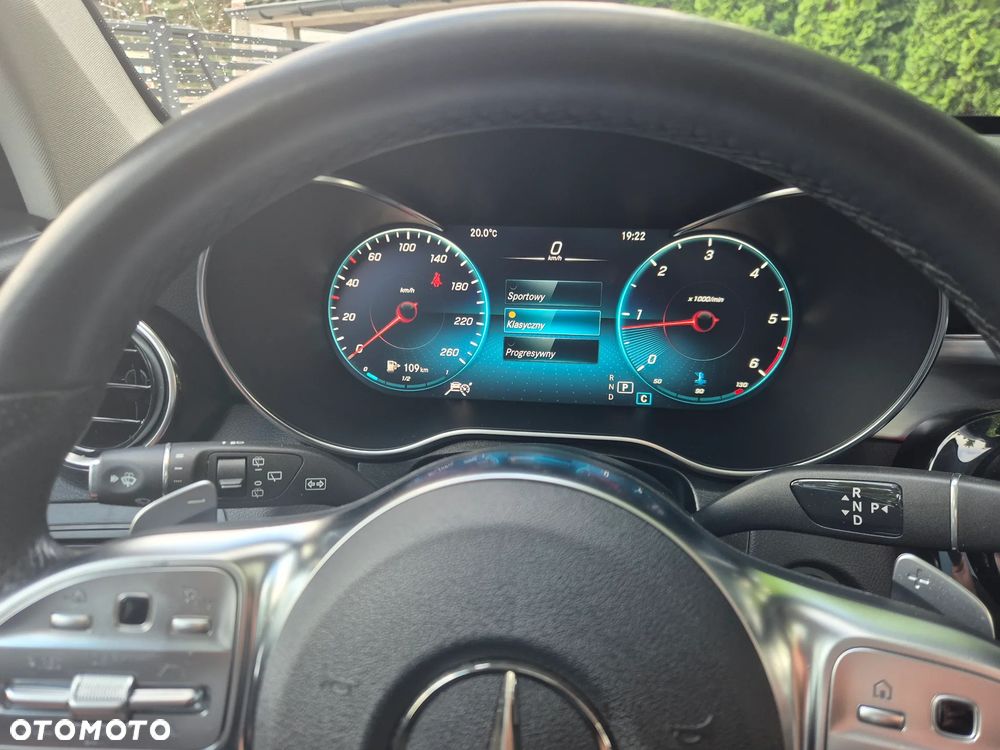 Mercedes-Benz GLC - 26