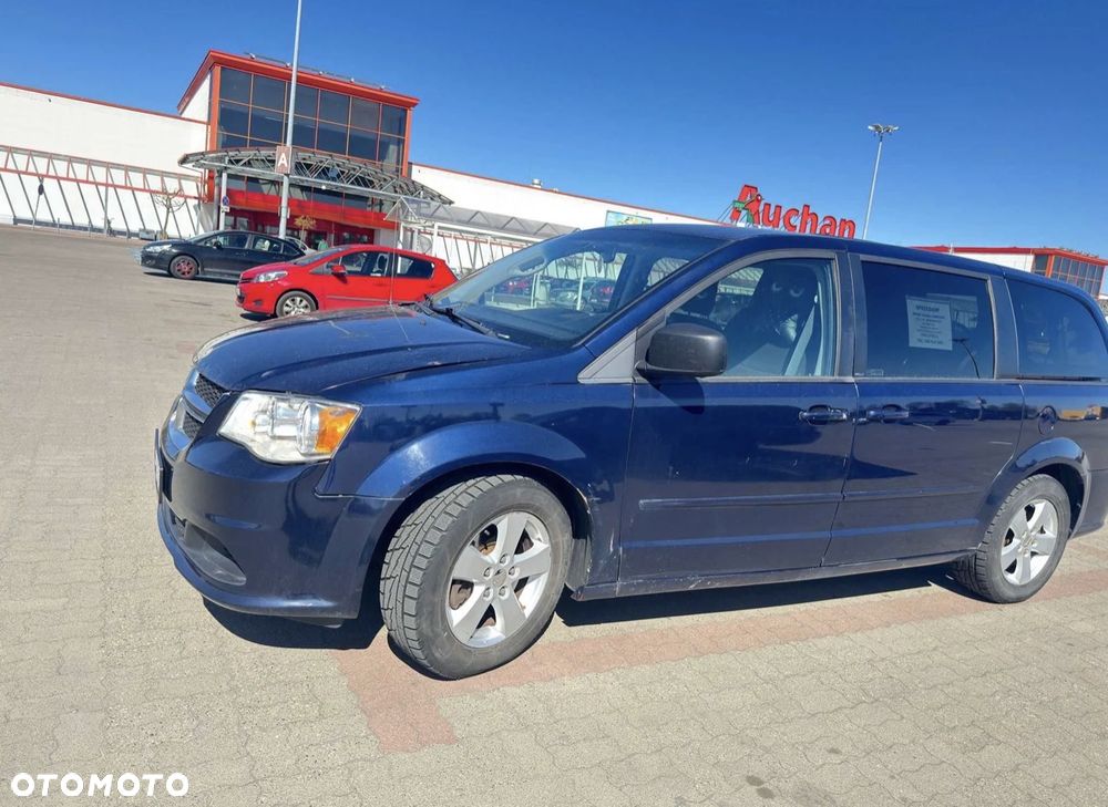 Dodge Grand Caravan - 4
