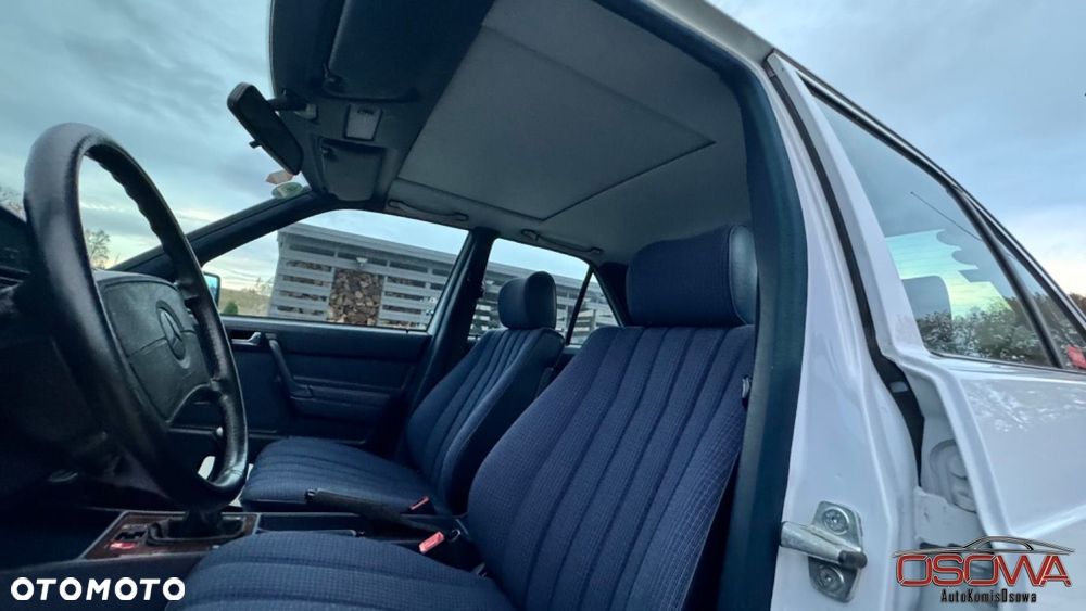 Mercedes-Benz W201 (190) - 34