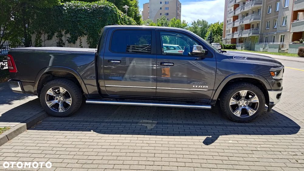 RAM 1500 Crew Cab Laramie - 11