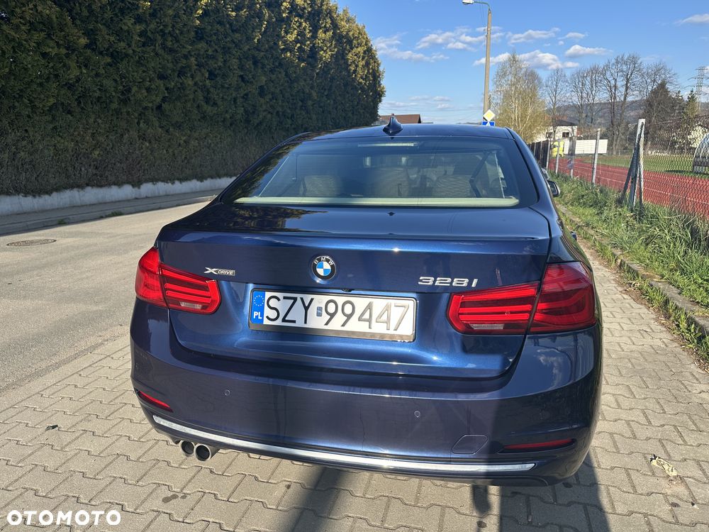 BMW Seria 3 328i Luxury Line - 35