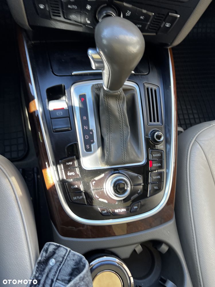 Audi Q5 2.0 TDI Quattro S tronic - 23