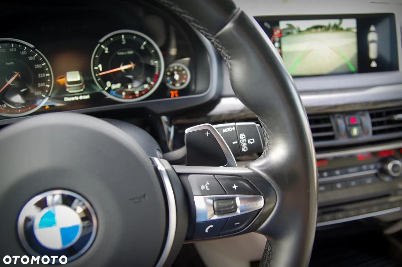 BMW X5 xDrive30d - 33