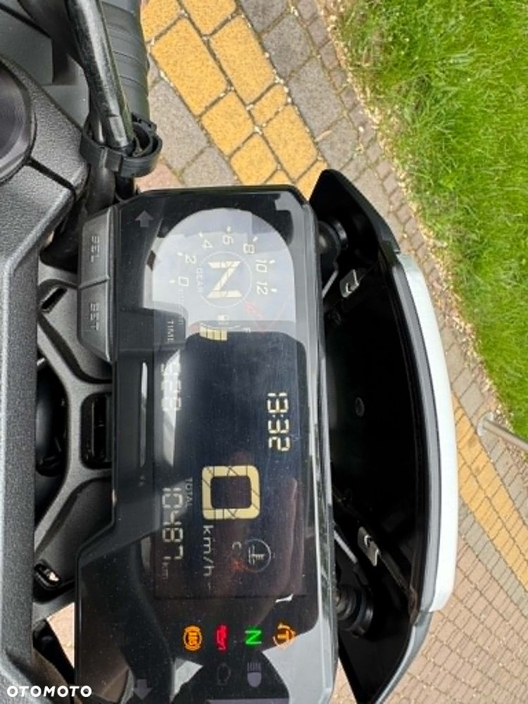 Honda CB - 4