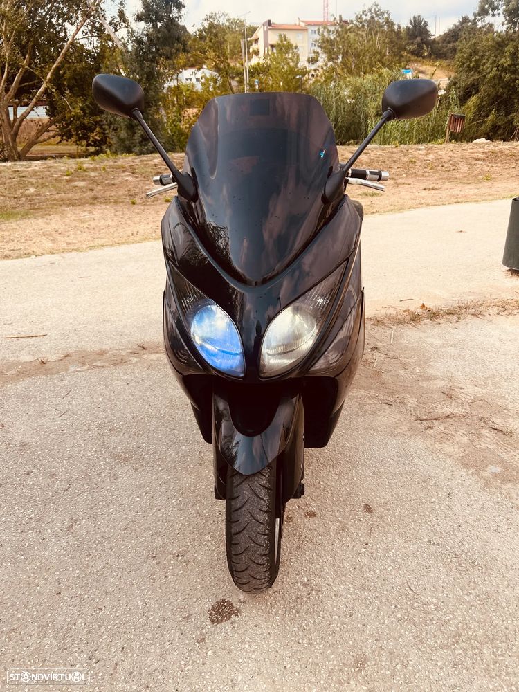Yamaha TMAX - 2