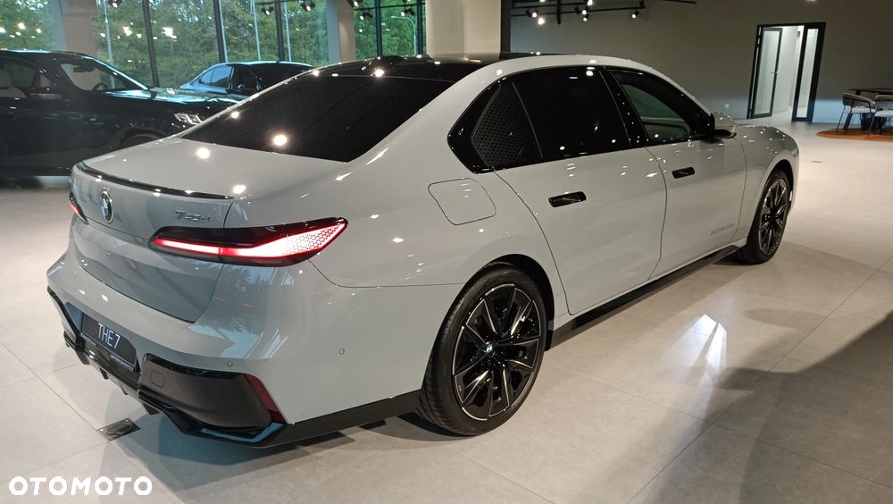 BMW Seria 7 - 5