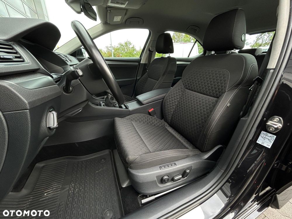 Skoda Superb 2.0 TDI Style - 8