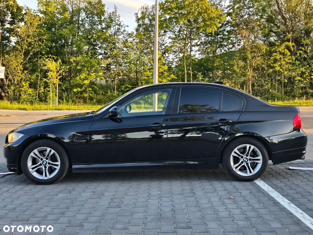 BMW Seria 3 318d DPF Edition Sport - 3