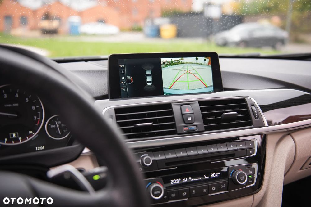 BMW Seria 3 ver-330i-edition-luxury-line-purity - 18