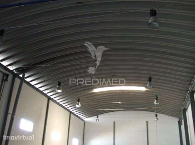 Stand Automóvel e Oficina com 1.080m² em Elvas - Grande imagem: 3/7