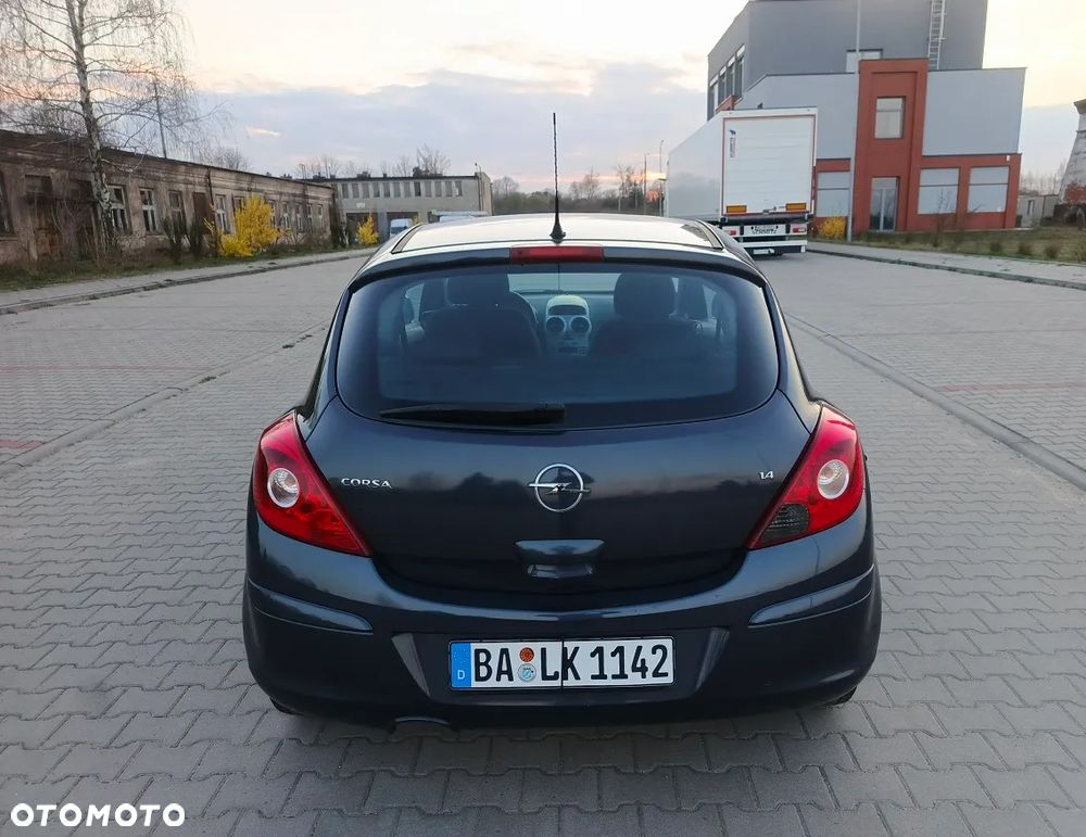 Opel Corsa 1.4 16V Enjoy - 10