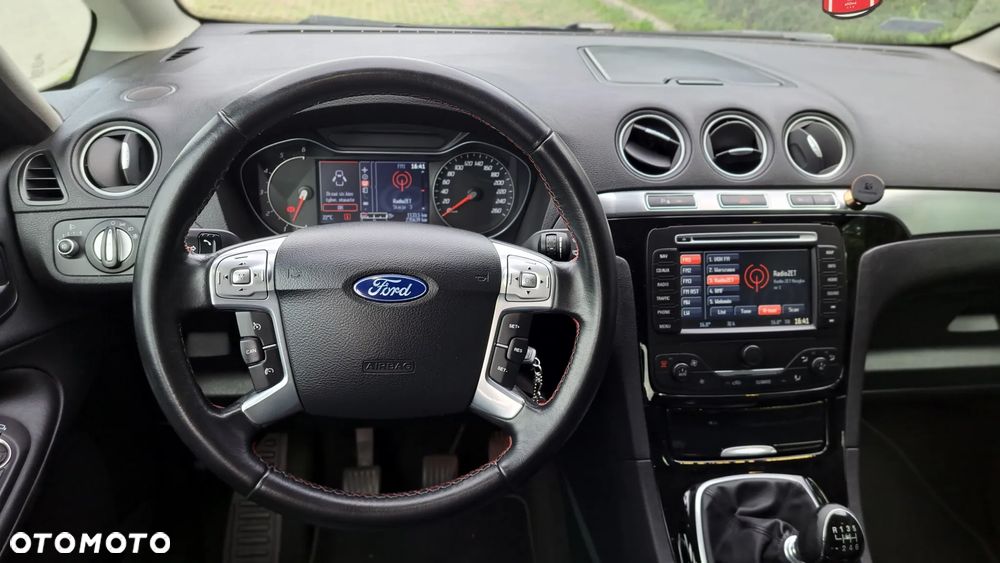 Ford S-Max 2.0 TDCi DPF Titanium - 12