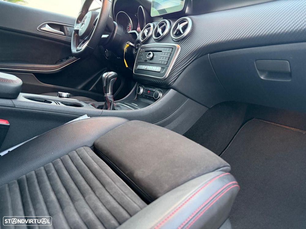 Mercedes-Benz A 180 d AMG Line - 18