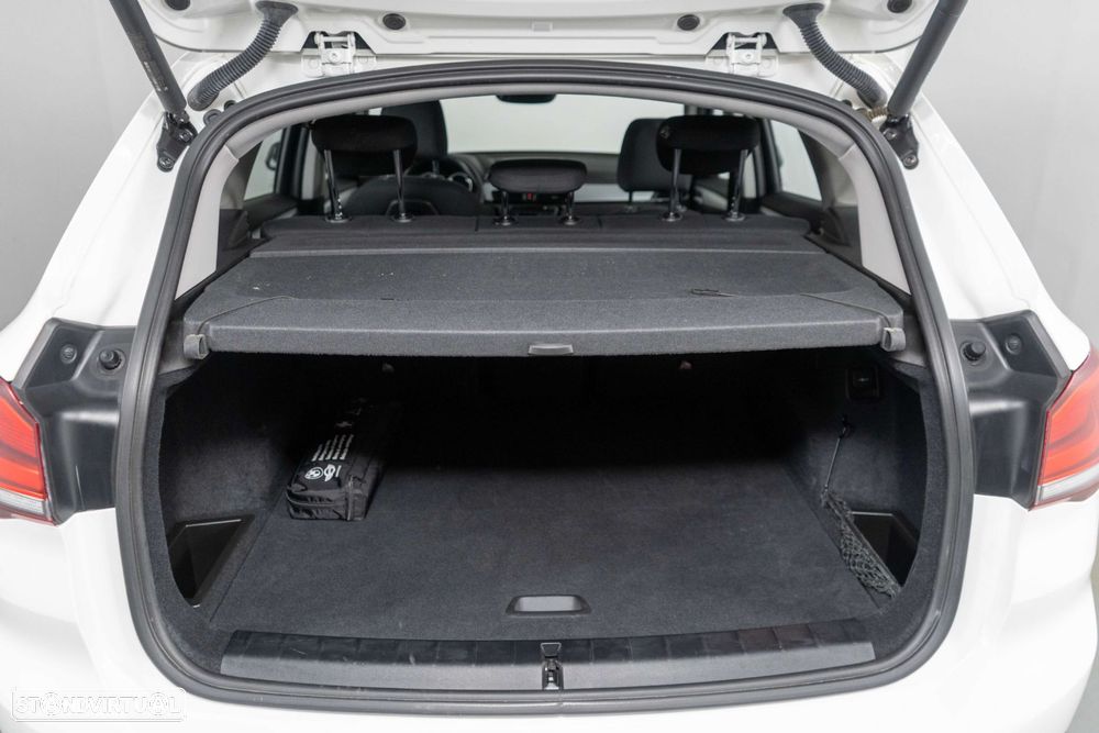 BMW X1 25 e xDrive Corporate Edition - 13