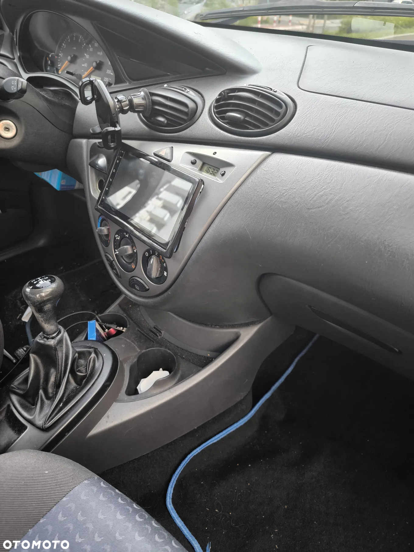 Ford Focus 1.6 16V Ambiente - 7