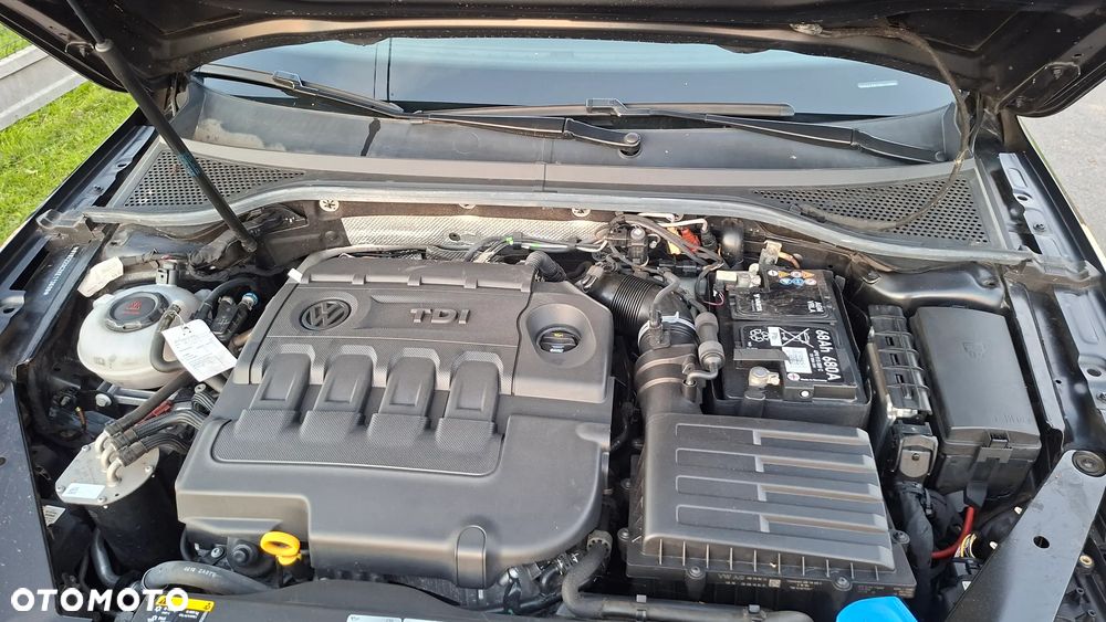Volkswagen Passat - 23