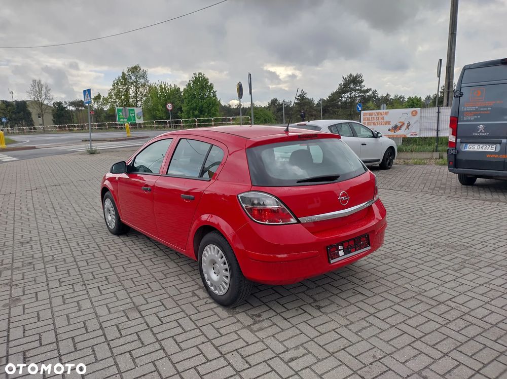 Opel Astra 1.4 - 8