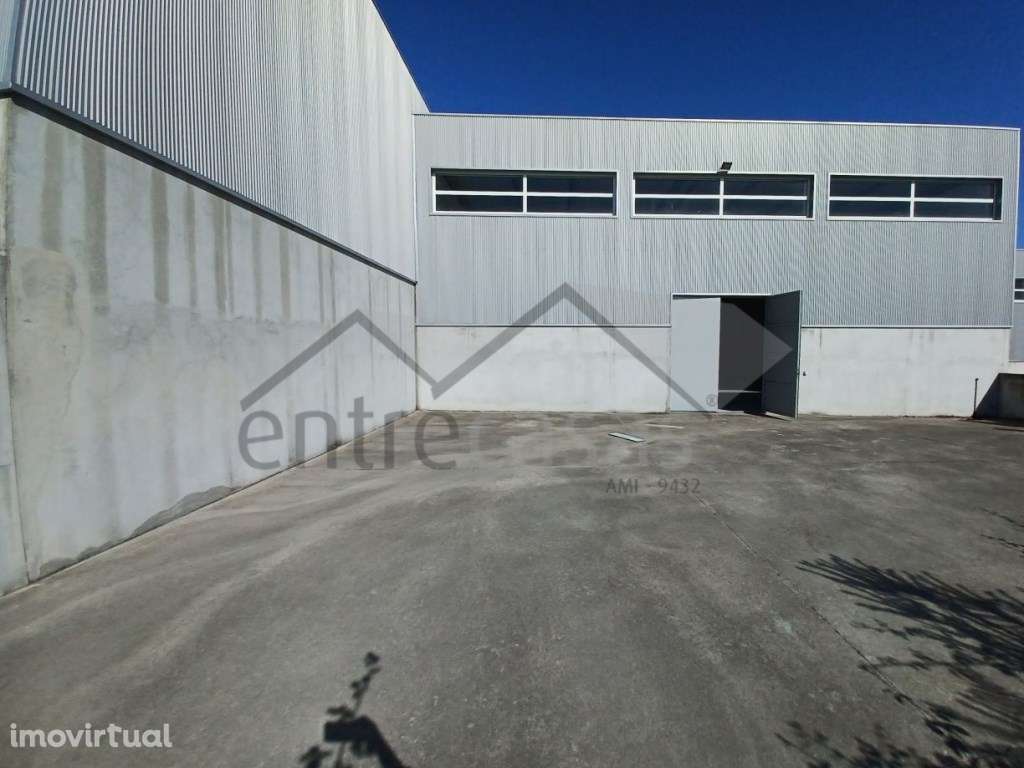 Armazém para industria e serviços - Grande imagem: 2/6