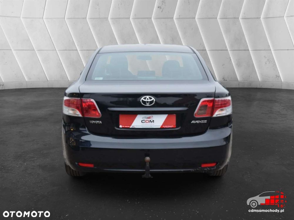 Toyota Avensis - 9