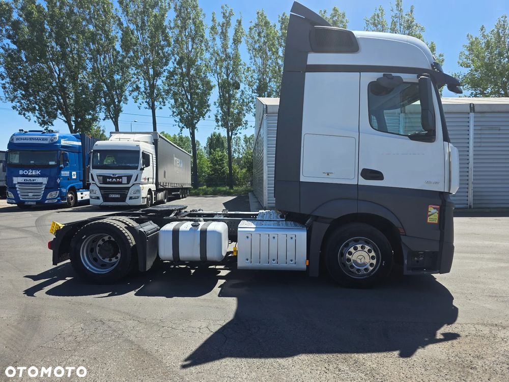 Mercedes-Benz Actros MEGA Low deck 1845 - 2
