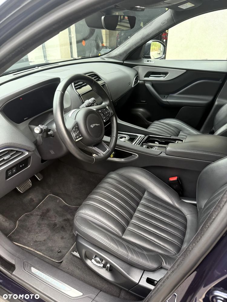 Jaguar F-Pace 2.0 i4P AWD Portfolio - 8