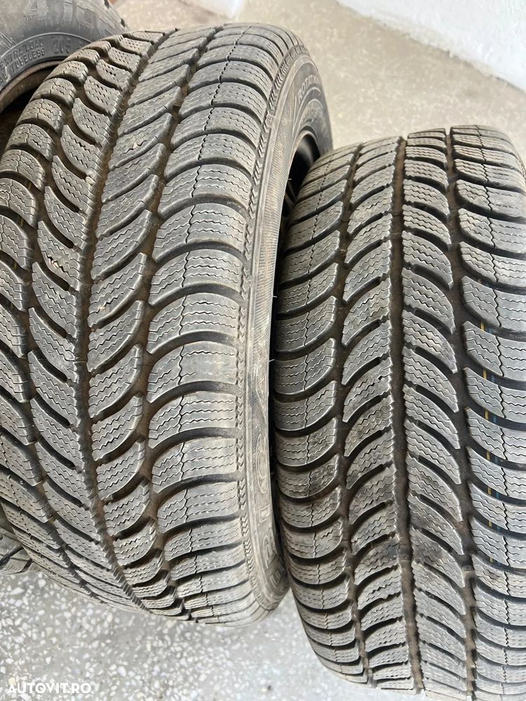 Volkswagen Passat 2.0 TDI BlueMotion Technology DPF Comfortline - 14