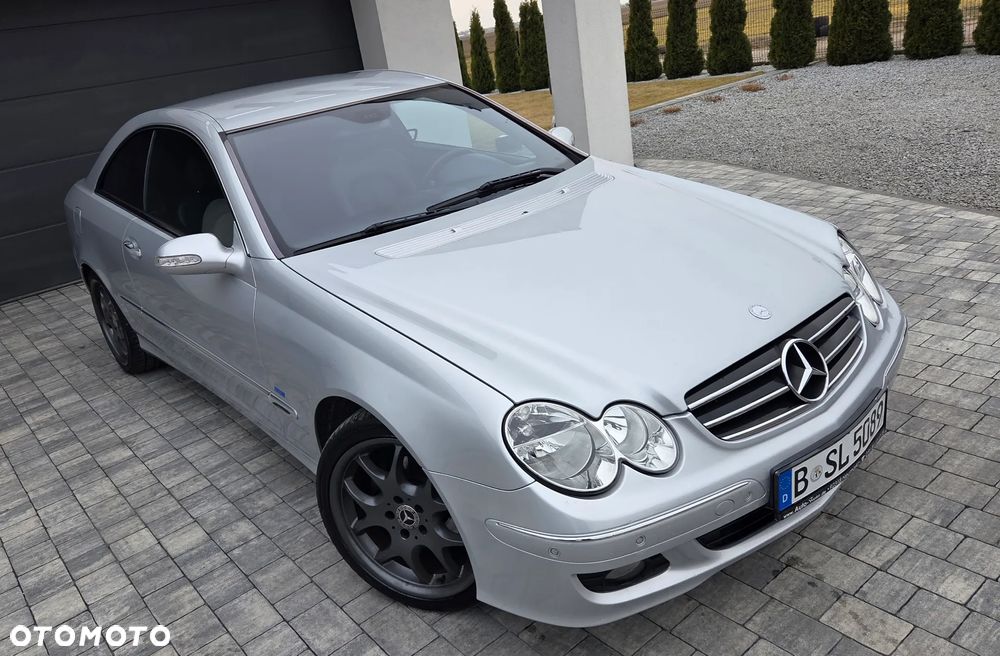 Mercedes-Benz CLK - 16
