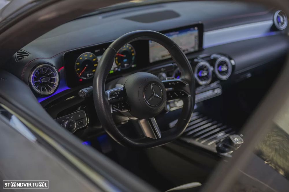 Mercedes-Benz CLA 250 e - 16