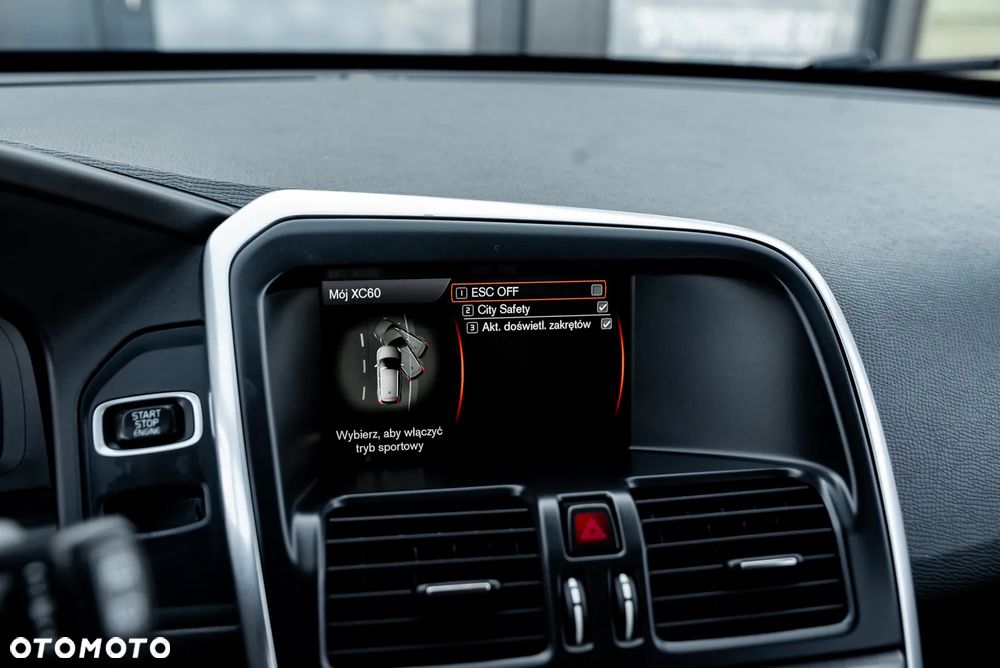Volvo XC 60 D5 AWD RDesign - 35