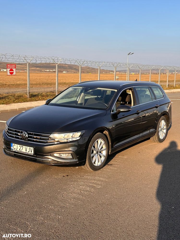 Volkswagen Passat 2.0 TDI SCR DSG - 9