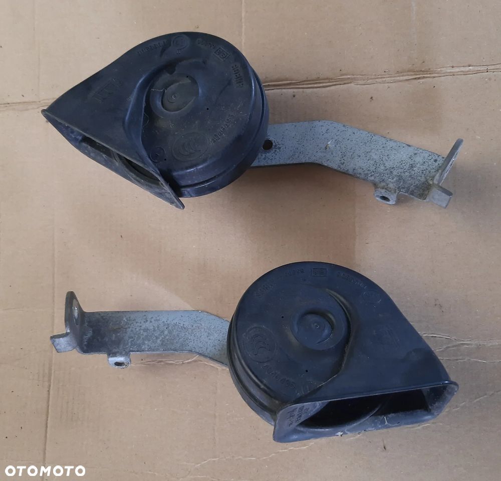 Thema II sygnał sygnały klakson komplet Chrysler 300C II Lancia - 1