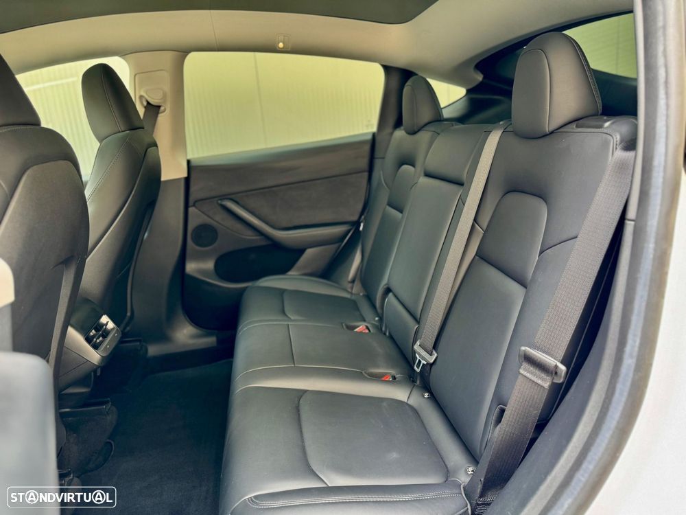 Tesla Model Y Long Range Tração Integral - 19
