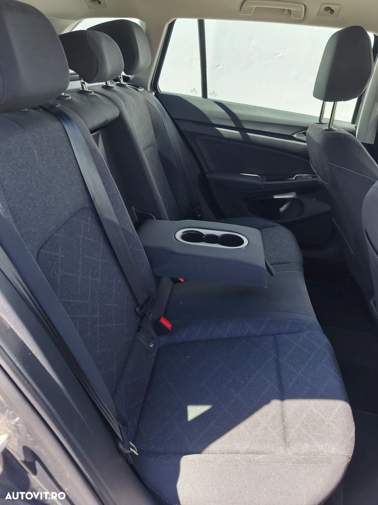 Volkswagen Golf 2.0 TDI DSG Life - 32