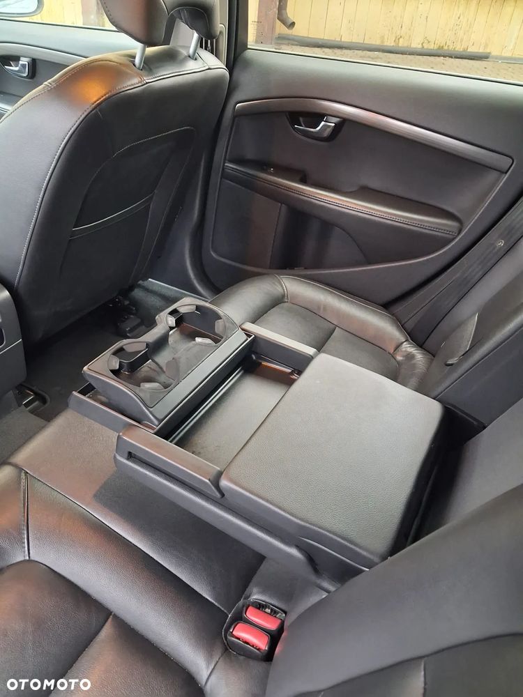 Volvo V70 T5 Geartronic Summum - 18