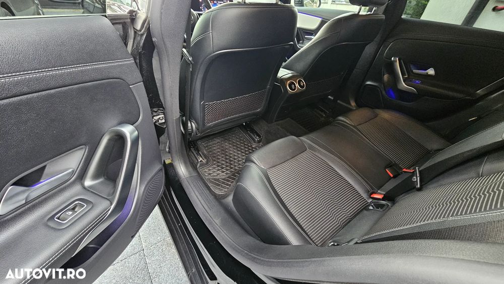 Mercedes-Benz CLA 200 - 32