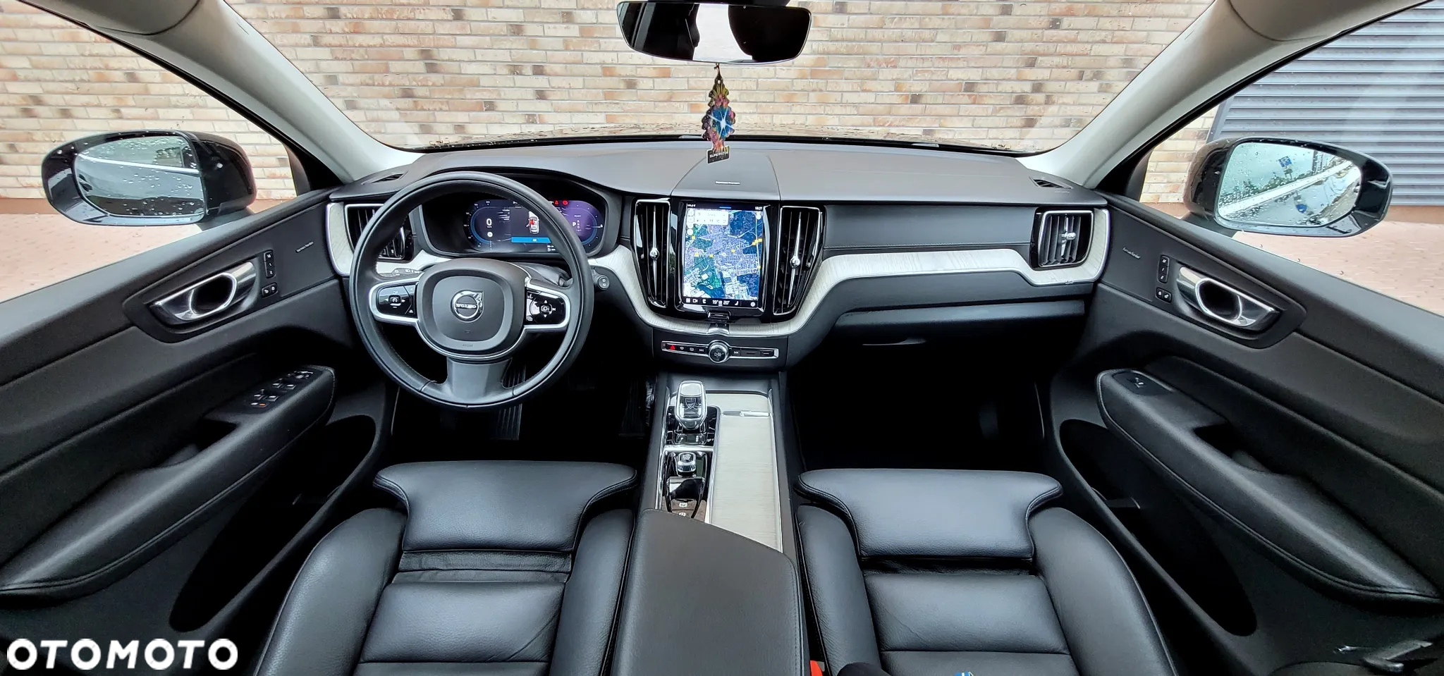 Volvo XC 60 T6 AWD Plug-In Hybrid Inscription - 9
