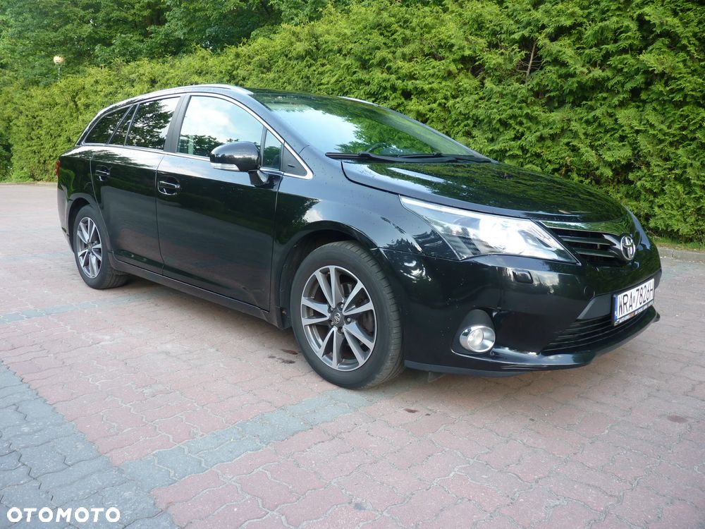 Toyota Avensis 1.8 Executive - 2