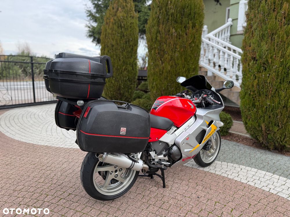 Honda VFR - 11