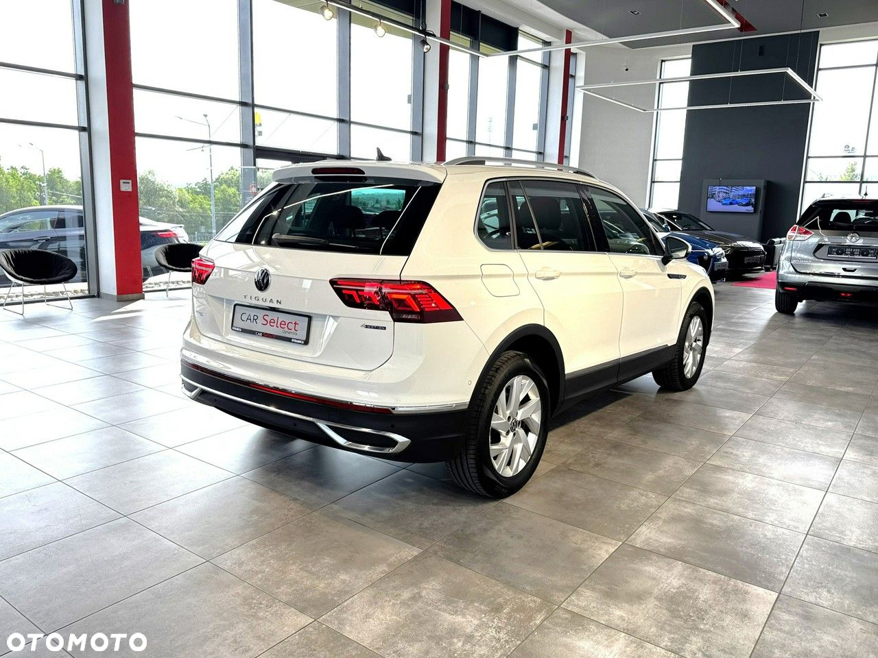 Volkswagen Tiguan - 8