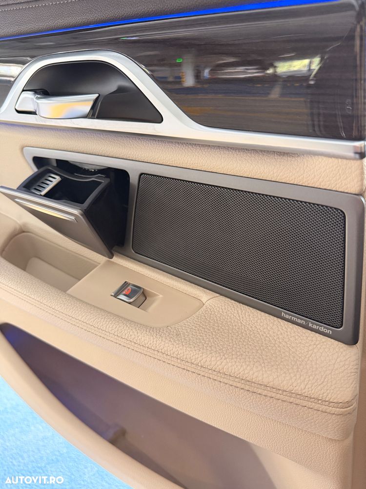 BMW Seria 7 750i xDrive - 6