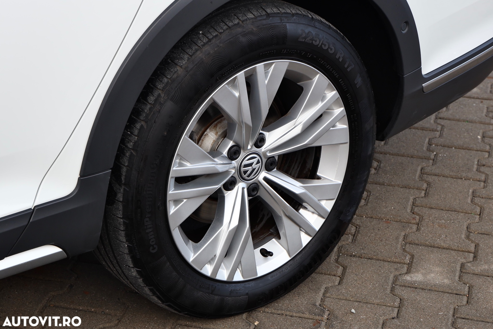 Volkswagen Passat Alltrack 2.0 TDI DSG 4Motion - 25