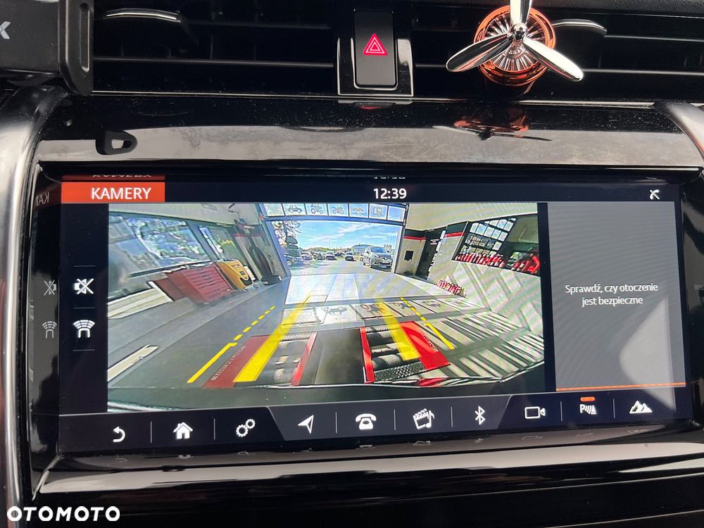 Land Rover Discovery Sport 2.0 D150 R-Dynamic HSE - 39