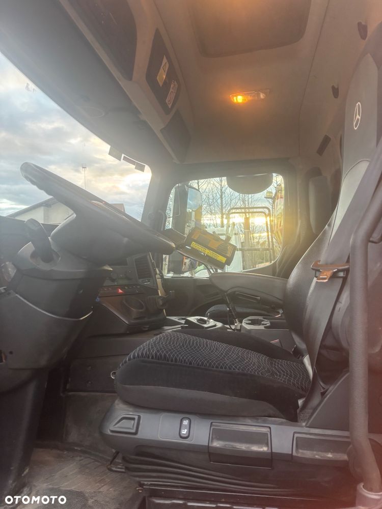 Mercedes-Benz AROCS 1824 4X4 Piaskarka solarka econ pług - 10